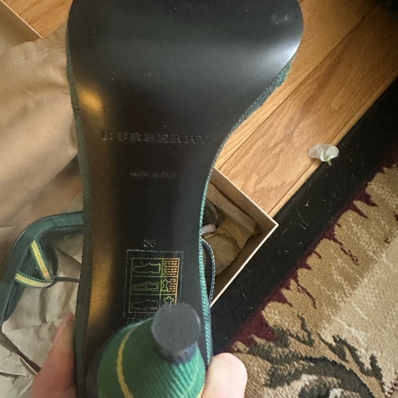 Burberry Shoes Pumps Heels 6 US 36 EU size - Picture 5 of 7